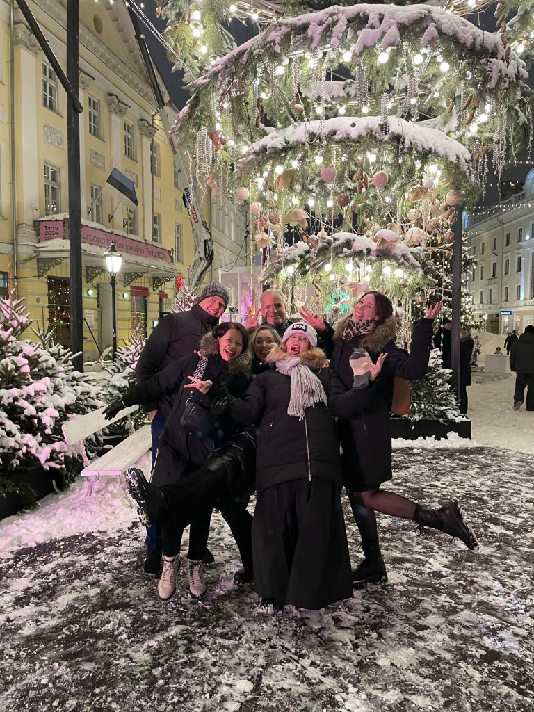 Uus vägev hooaeg Tallinna Õpetajate Majas algab NÜÜD!