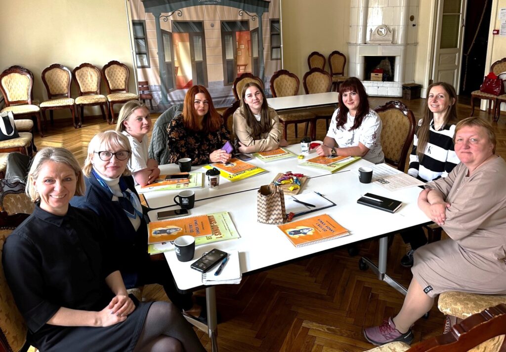 Eestikeelsele õppele ülemineku koolitused