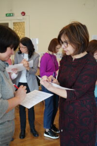 Lõimitud aine- ja keeleõpe, Maire Kebbinau