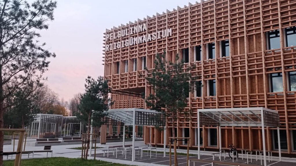 Pelgulinna Riigigümnaasiumi koolikülastus kogukonna- ja huvijuhtidele